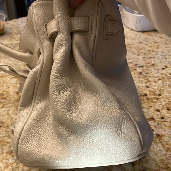 Brighton My Flat in London handbag.  Pristine condition.  Cream leather - Picture 7 of 8